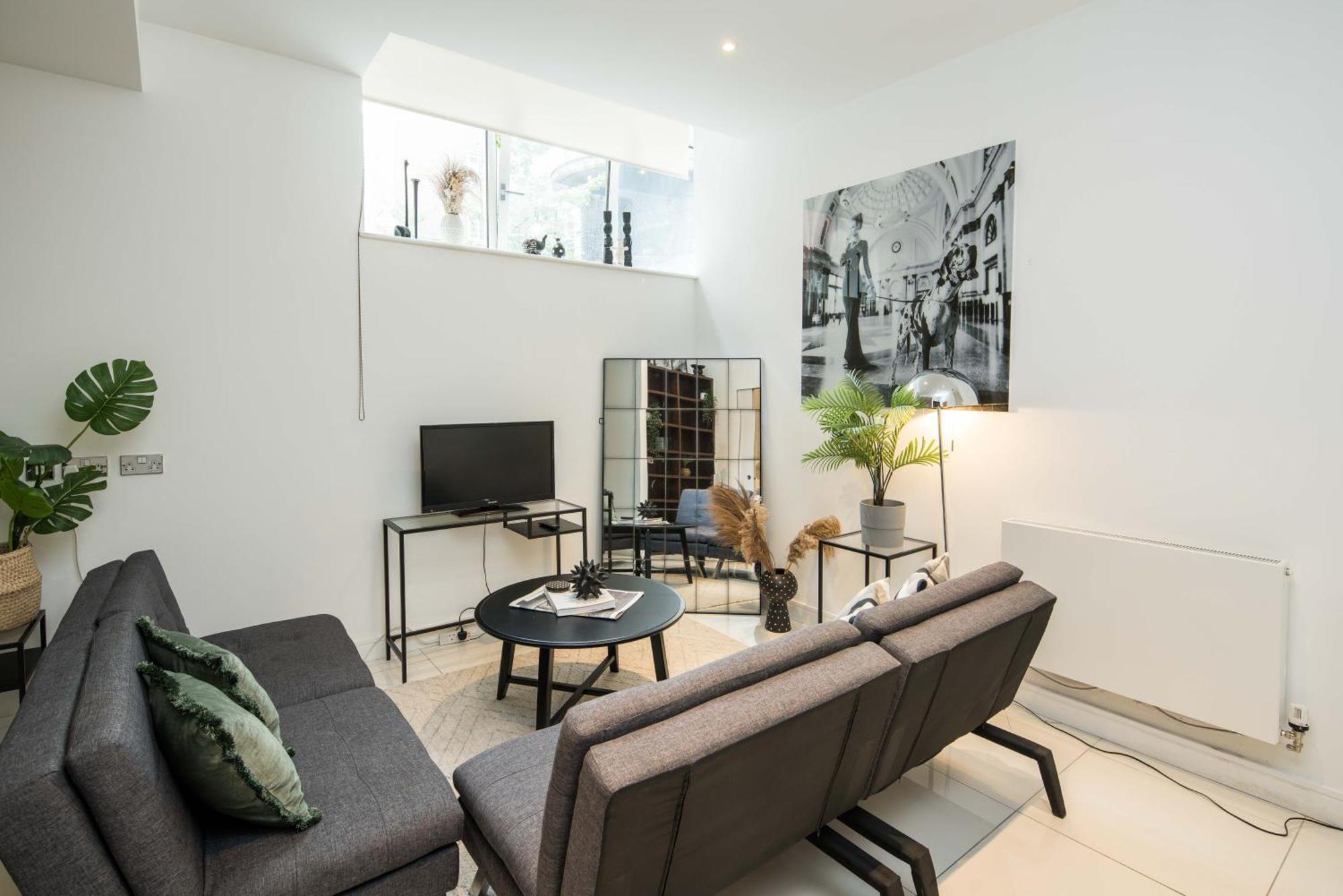 Al Central-Soho-Chinatown-Coventgarden-Cozy-Onebed Διαμέρισμα Λονδίνο Εξωτερικό φωτογραφία